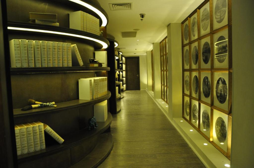 Beijing Springs Valley Hotel Eksteriør billede