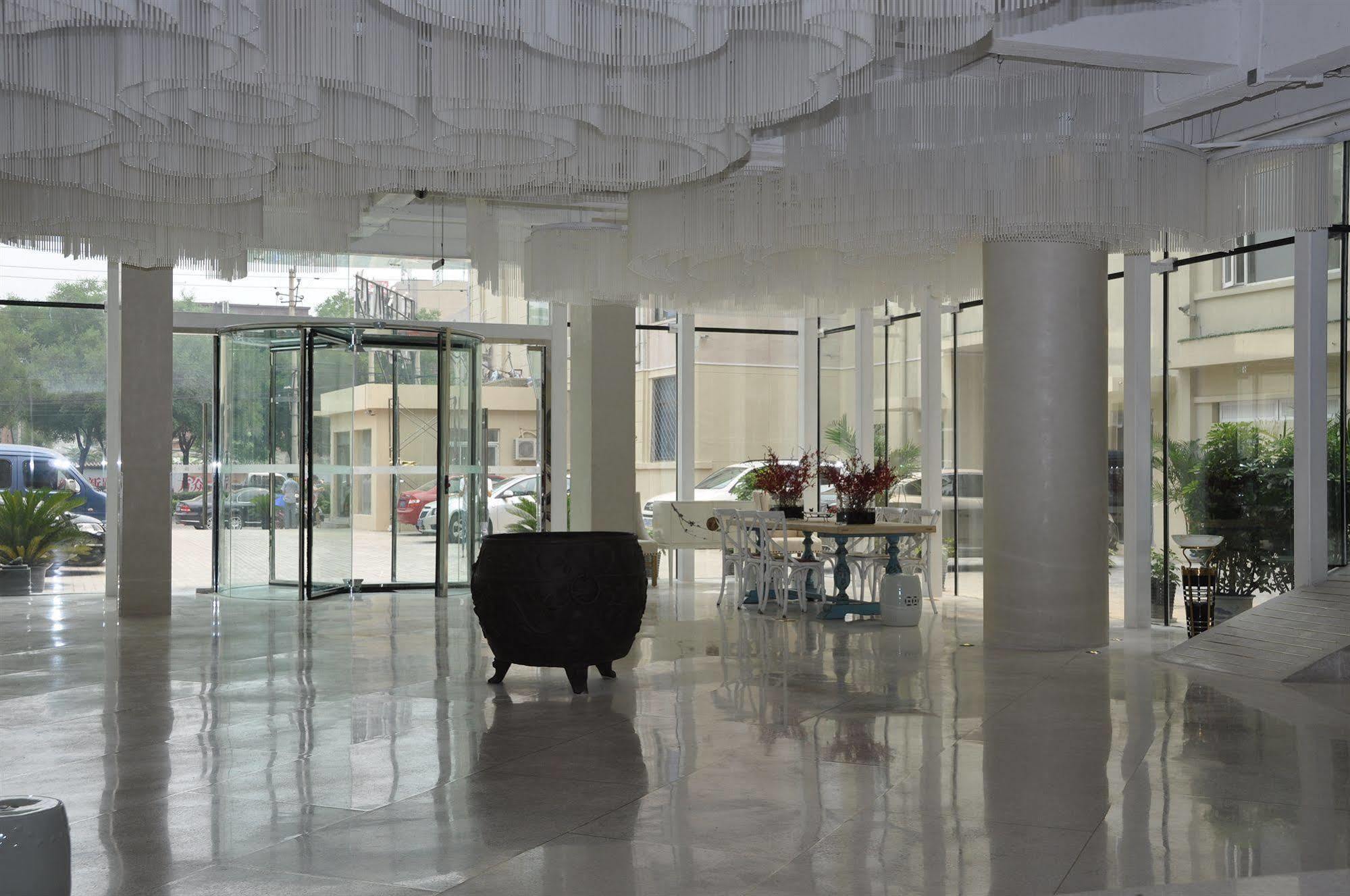 Beijing Springs Valley Hotel Eksteriør billede